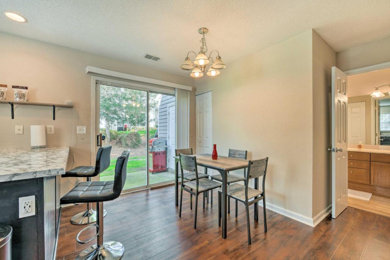 Chic Townhome With Community Pool Charlotte