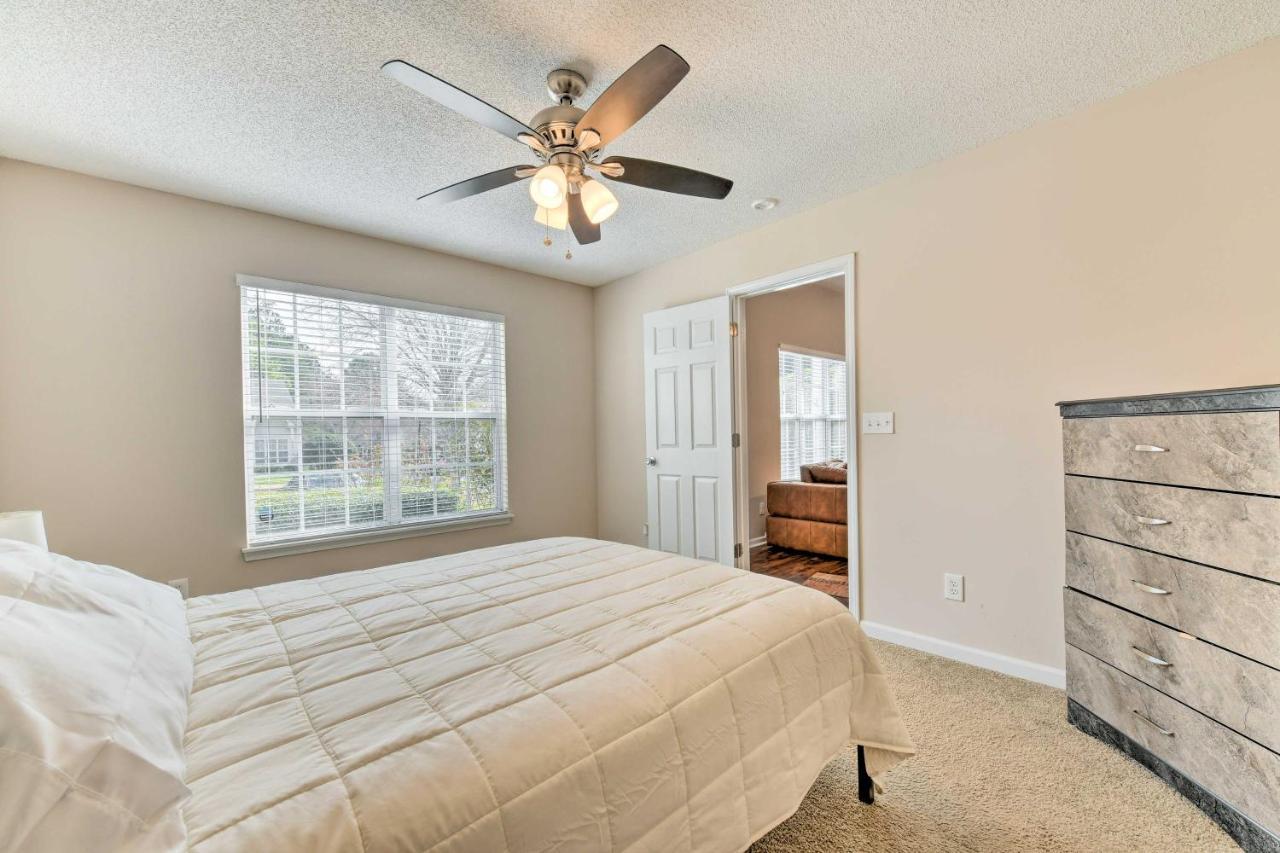 Chic Townhome With Community Pool * Charlotte